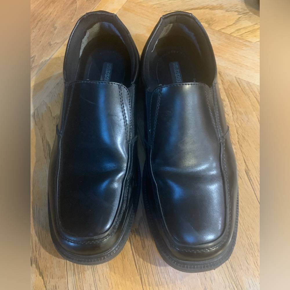Black men's dress shoes